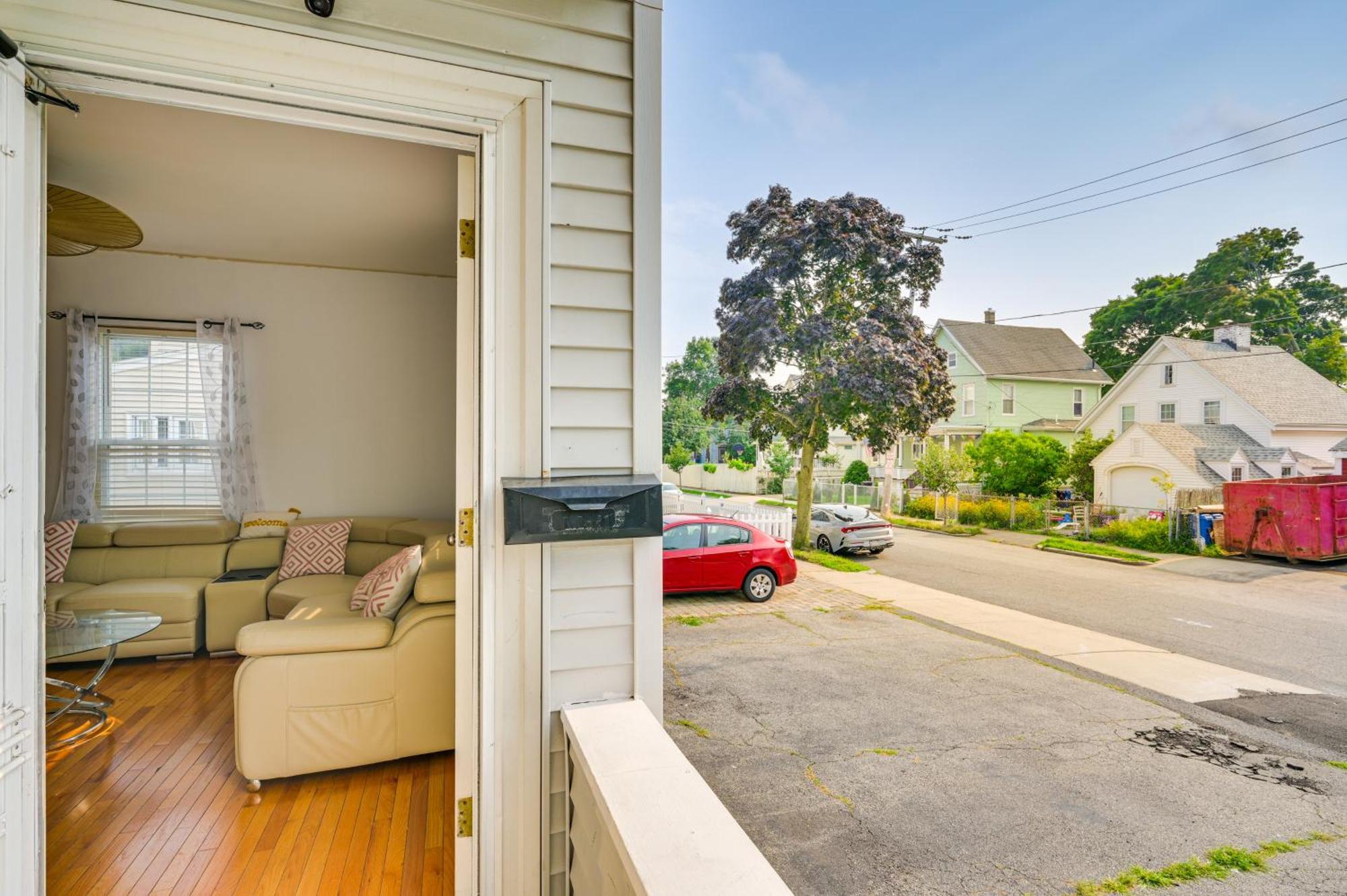 9 Mi To Dtwn Boston Cozy Malden Apartment Εξωτερικό φωτογραφία
