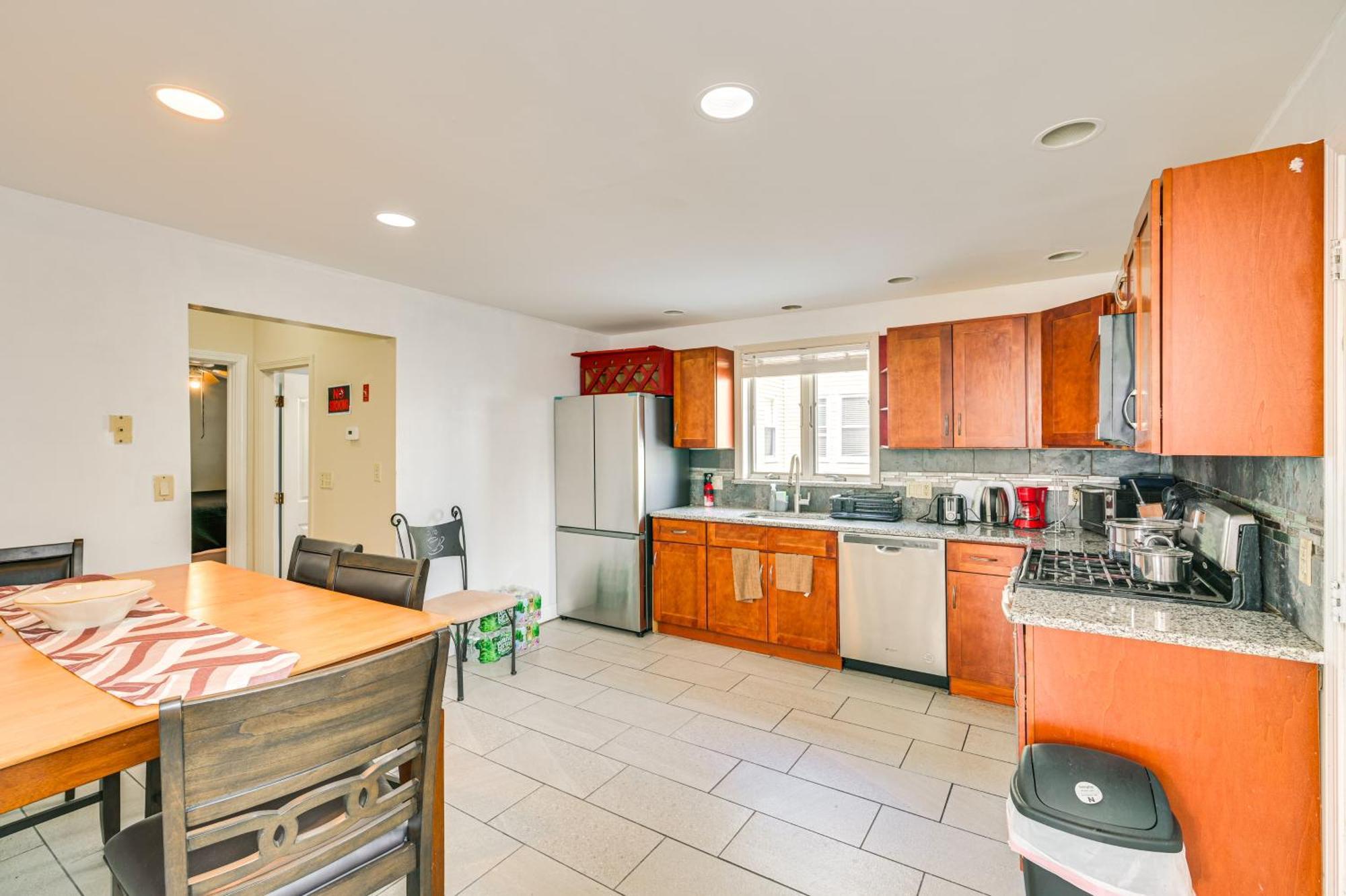 9 Mi To Dtwn Boston Cozy Malden Apartment Εξωτερικό φωτογραφία